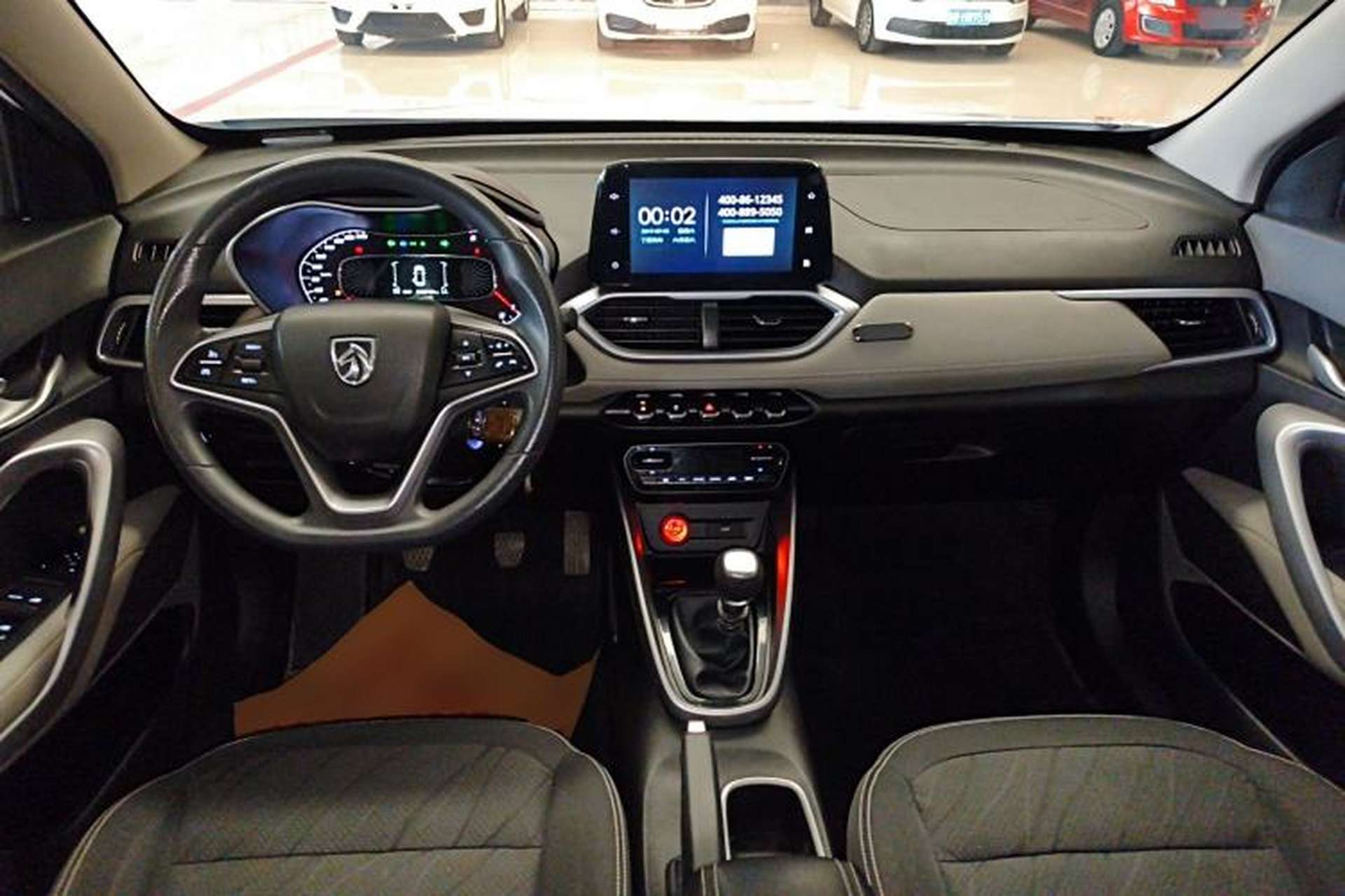 Used Baojun 510 2017 1.5L manual Comfort trim Center Console