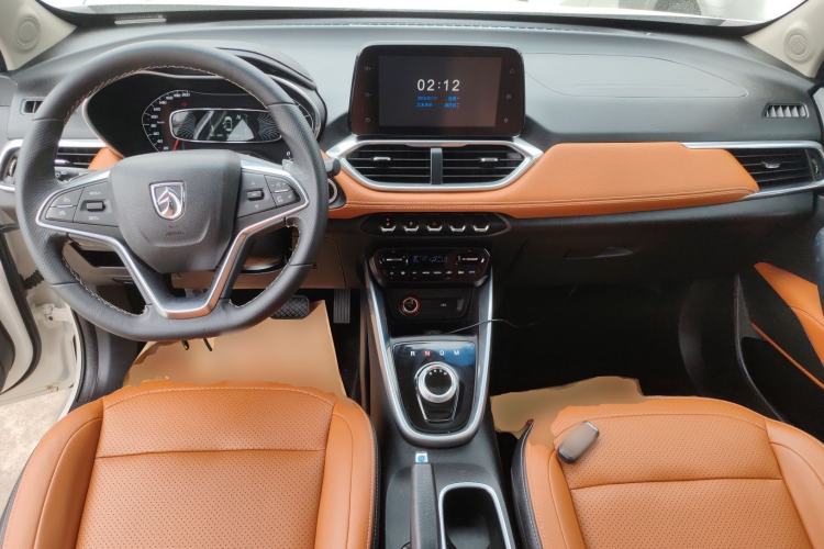 Used Baojun 510 2017 1.5L Automatic Luxury Model Center Console