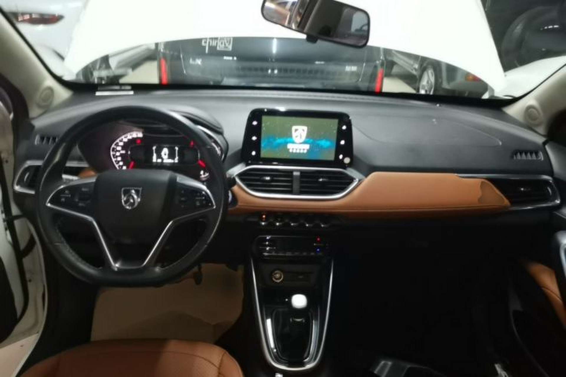 Used Baojun 510 2017 1.5L Manual Luxury Model Center Console