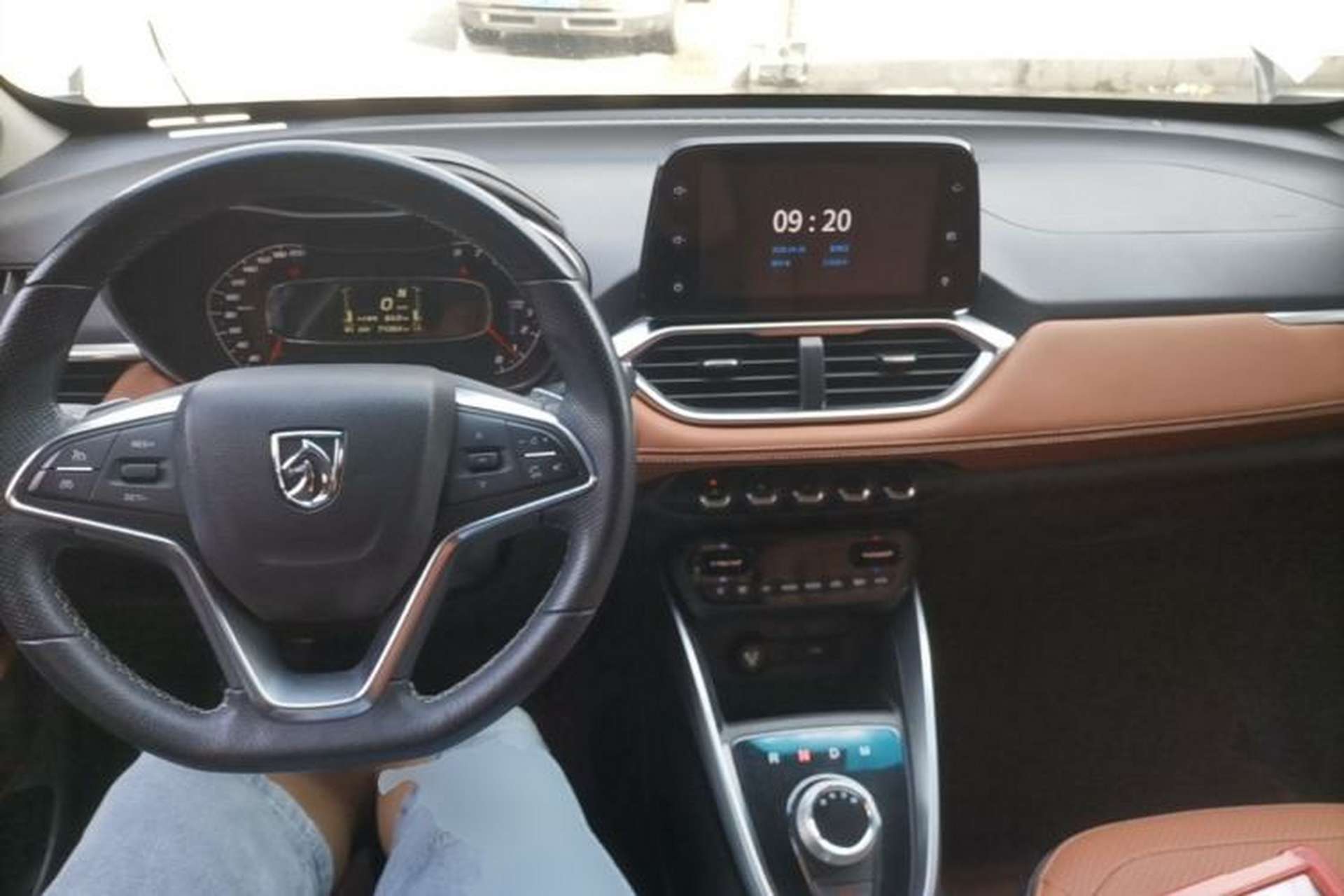 Used Baojun 510 2017 1.5L Automatic Luxury Model Center Console