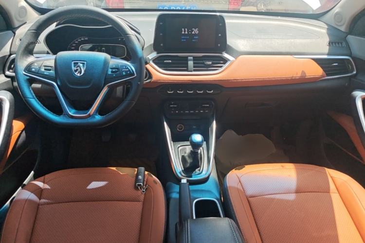 Used Baojun 510 2017 1.5L Manual Luxury Model Center Console