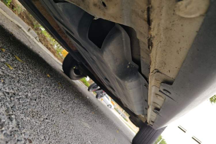 Used Baojun 510 2017 1.5L manual Comfort trim Chassis Front Left