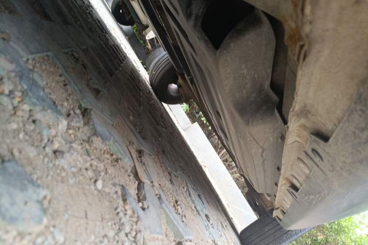 Used Baojun 510  Chassis Front Left