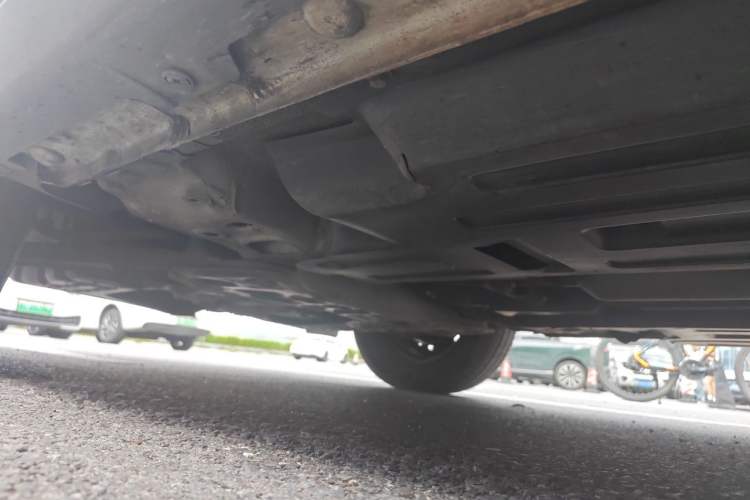 Used Baojun 510 2017 1.5L manual Comfort trim Chassis Front Left