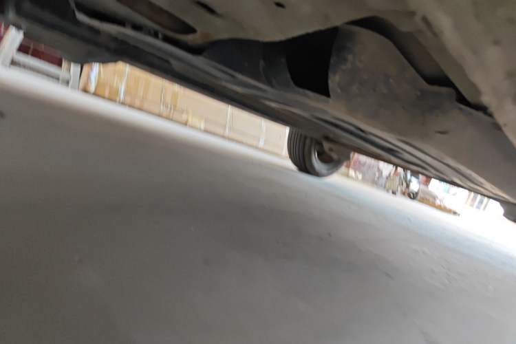 Used Baojun 510 2017 1.5L manual Comfort trim Chassis Front Left