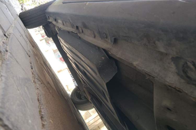 Used Baojun 510 2017 1.5L manual Comfort trim Chassis Front Right