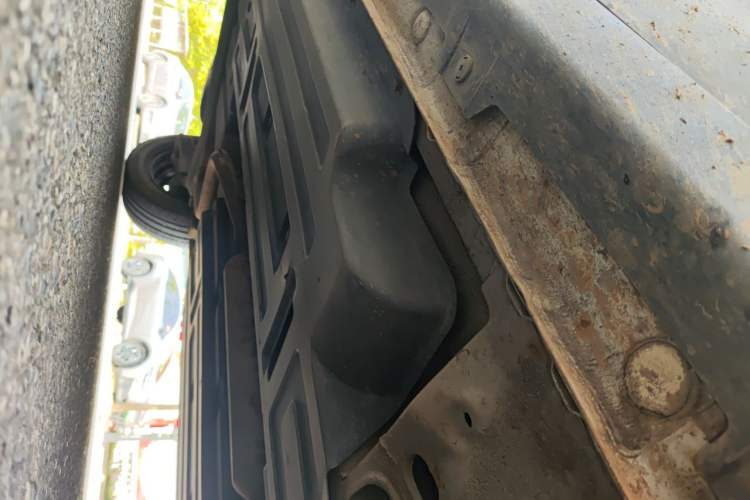 Used Baojun 510 2017 1.5L manual Comfort trim Chassis Front Right