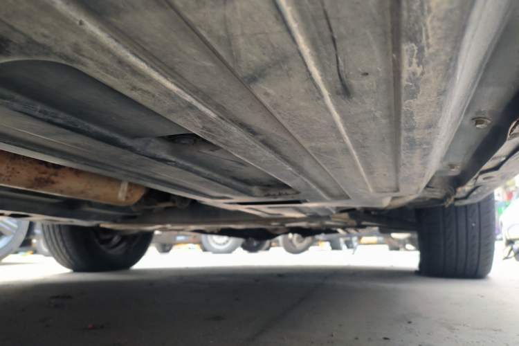 Used Baojun 510 2017 1.5L manual Comfort trim Chassis Front Right