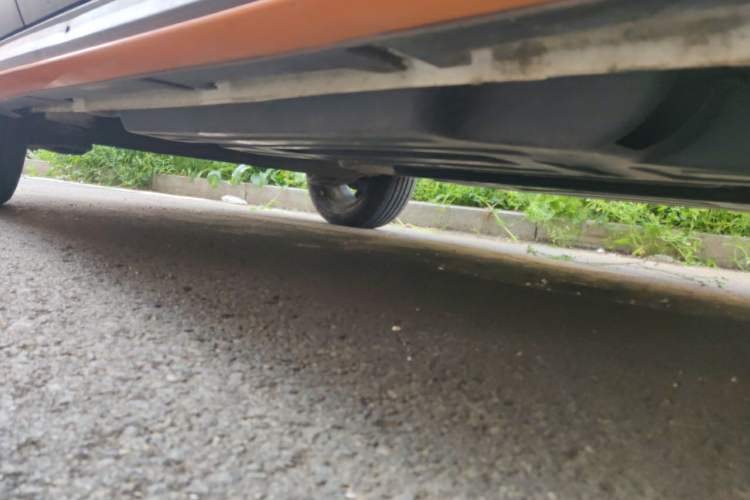 Used Baojun 510 2017 1.5L manual Comfort trim Chassis Front Right