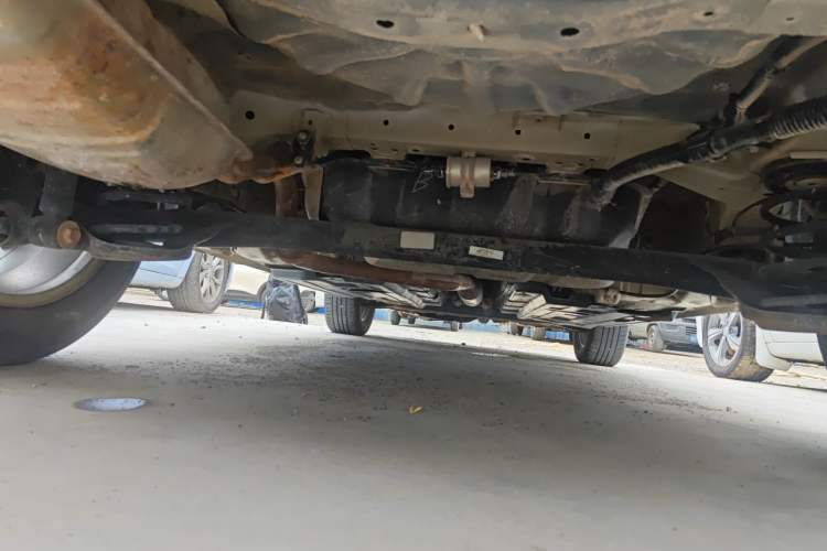 Used Baojun 510 2017 1.5L Manual Fashion Model Chassis Rear