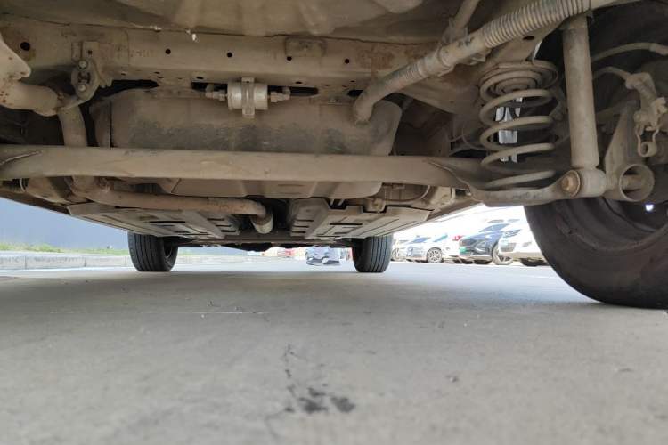 Used Baojun 510 2017 1.5L manual Comfort trim Chassis Rear