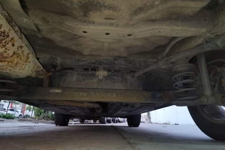 Used Baojun 510 2017 1.5L manual Comfort trim Chassis Rear