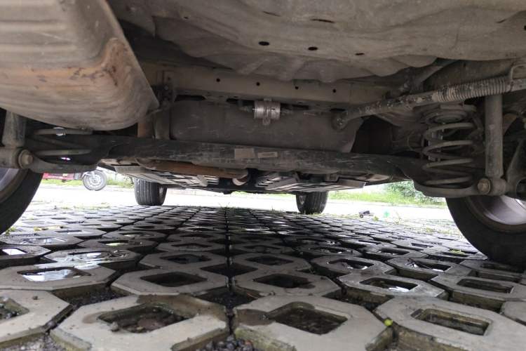 Used Baojun 510 2017 1.5L Automatic Fashion Model Chassis Rear