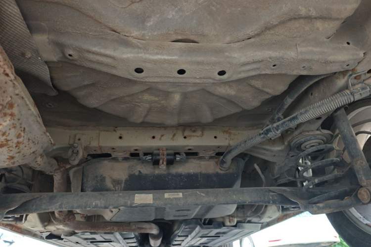Used Baojun 510 2017 1.5L Manual Fashion Model Chassis Rear