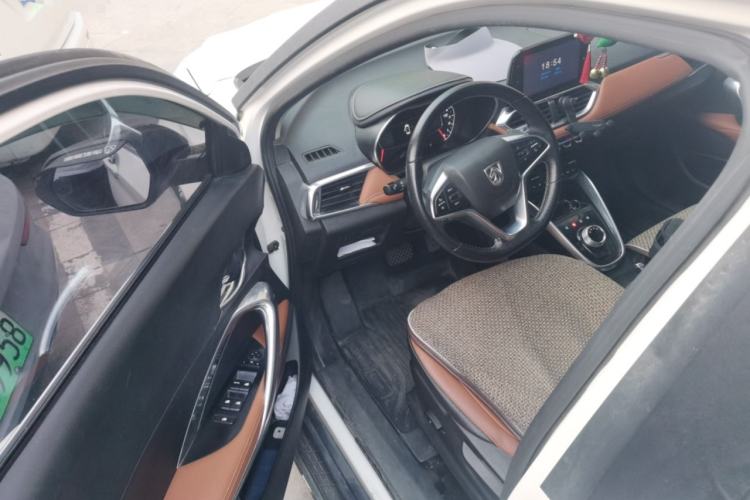 Used Baojun 510 2017 1.5L Automatic Luxury Model Driver Seat