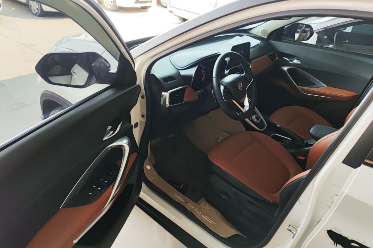 Used Baojun 510 2017 1.5L Automatic Luxury Model Driver Seat