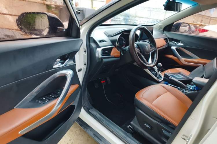 Used Baojun 510 2017 1.5L Manual Luxury Model Driver Seat