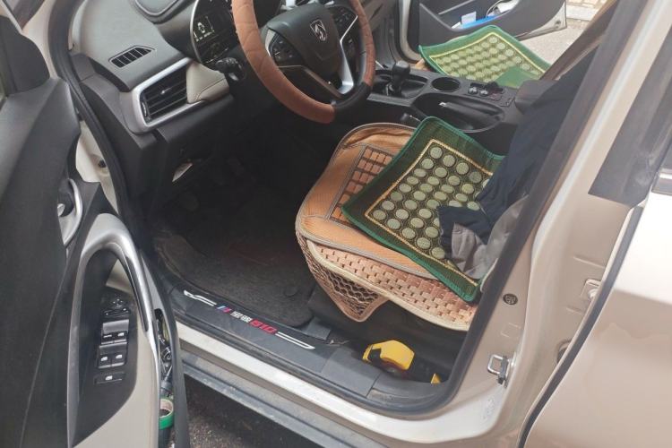 Used Baojun 510 2017 1.5L Manual Fashion Model Driver Seat
