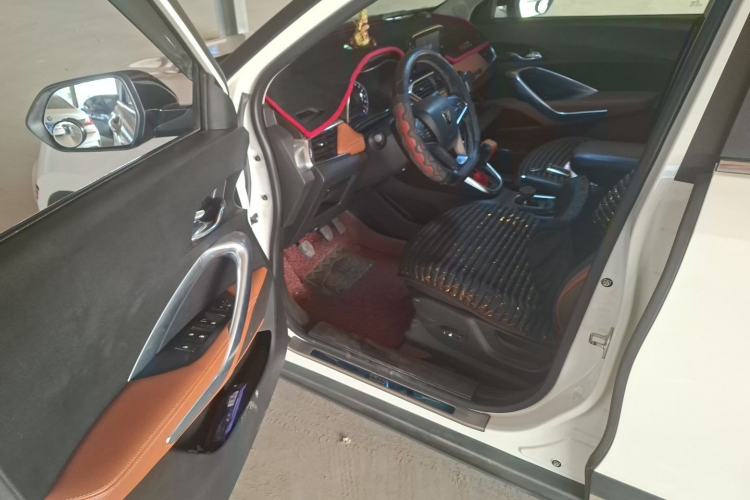 Used Baojun 510 2017 1.5L Manual Luxury Model Driver Seat