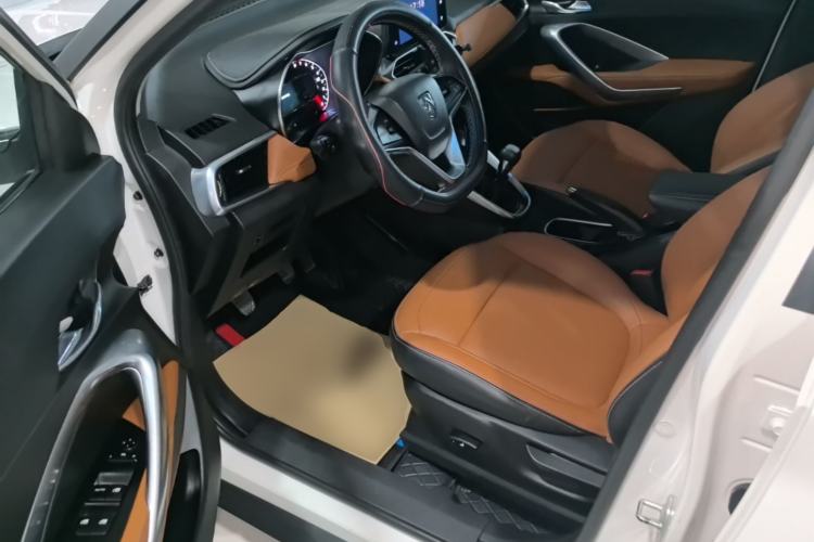 Used Baojun 510 2017 1.5L Manual Luxury Model Driver Seat