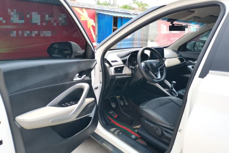 Used Baojun 510 2017 1.5L Manual Fashion Model Driver Seat