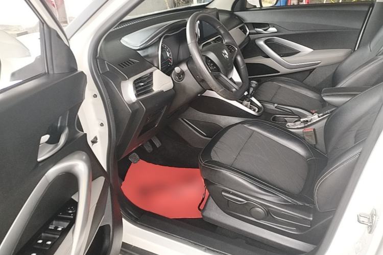 Used Baojun 510 2017 1.5L Manual Fashion Model Driver Seat