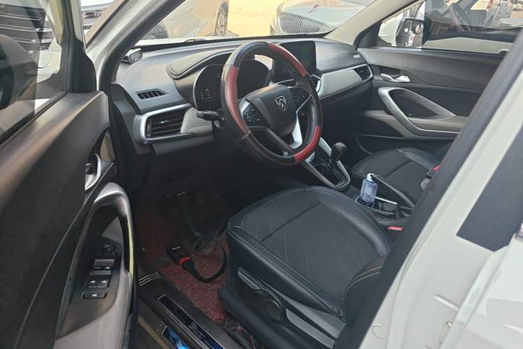 Used Baojun 510 2017 1.5L Manual Fashion Model Driver Seat