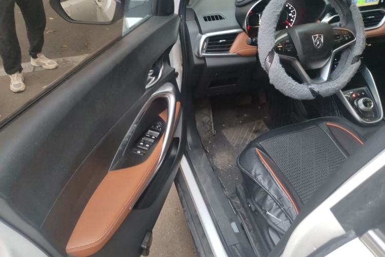 Used Baojun 510 2017 1.5L Automatic Luxury Model Driver Seat