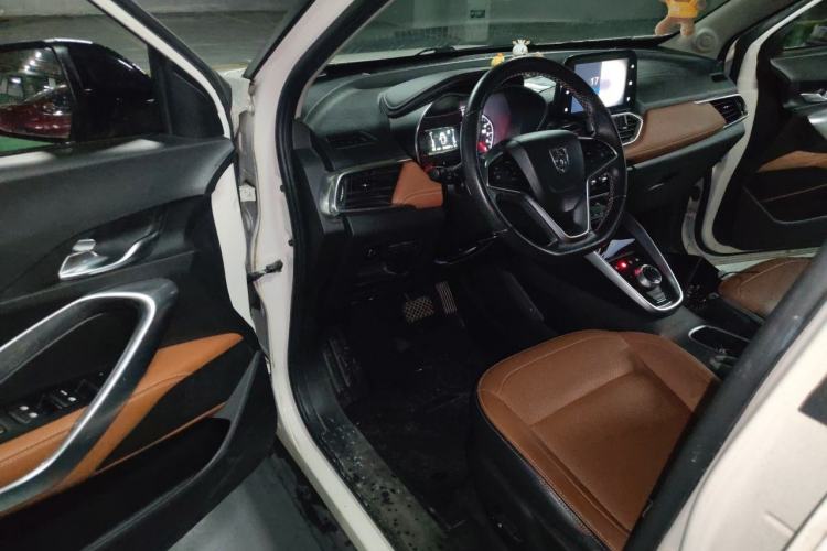 Used Baojun 510 2017 1.5L Automatic Luxury Model Driver Seat