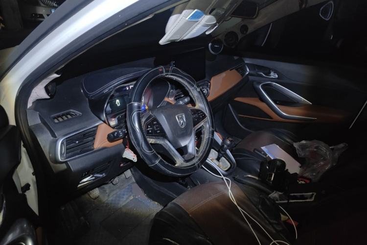 Used Baojun 510 2017 1.5L Manual Luxury Model Driver Seat