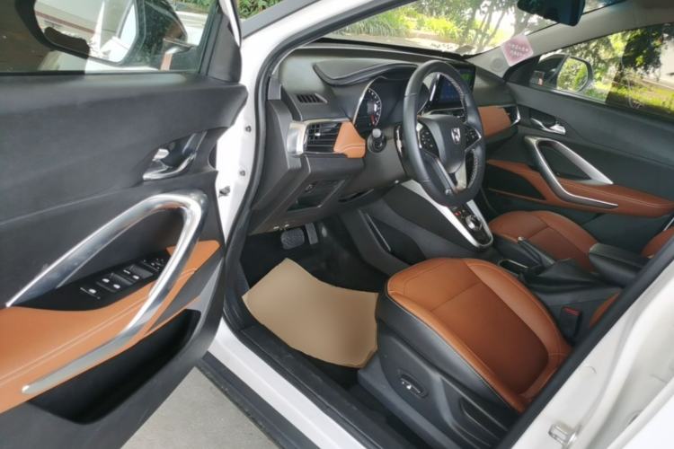 Used Baojun 510 2017 1.5L Automatic Luxury Model Driver Seat