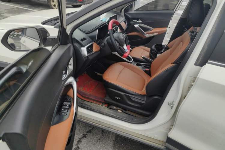 Used Baojun 510 2017 1.5L Manual Luxury Model Driver Seat