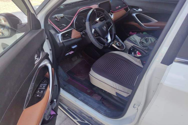 Used Baojun 510 2017 1.5L Automatic Luxury Model Driver Seat