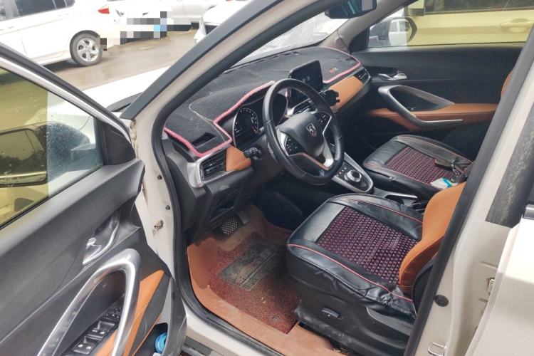 Used Baojun 510 2017 1.5L Automatic Luxury Model Driver Seat