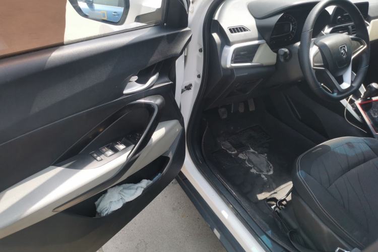 Used Baojun 510 2017 1.5L manual Comfort trim Driver Seat
