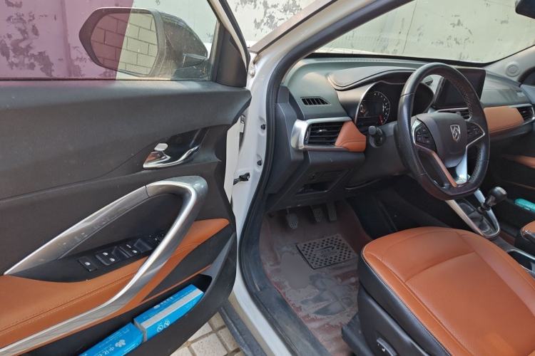 Used Baojun 510 2017 1.5L Manual Luxury Model Driver Seat