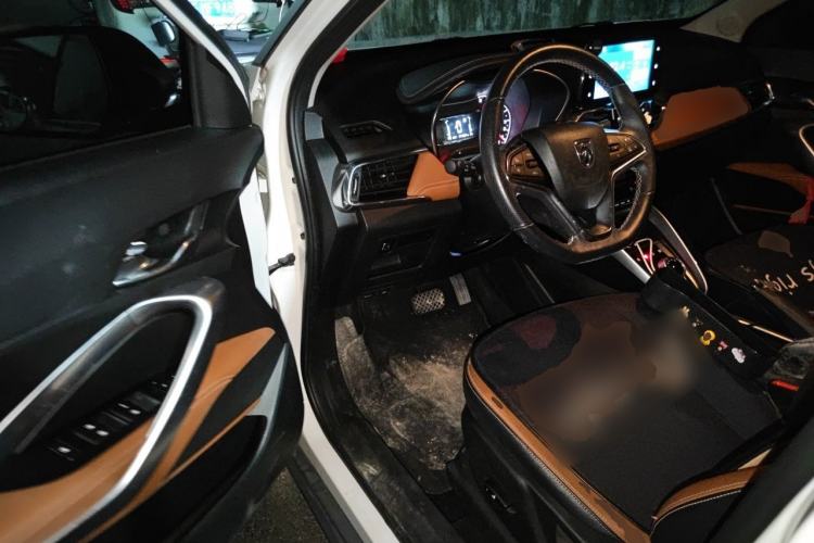 Used Baojun 510 2017 1.5L Automatic Luxury Model Driver Seat