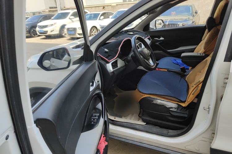 Used Baojun 510 2017 1.5L manual Comfort trim Driver Seat
