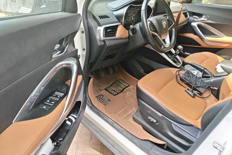 Used Baojun 510 2017 1.5L Manual Luxury Model Driver Seat