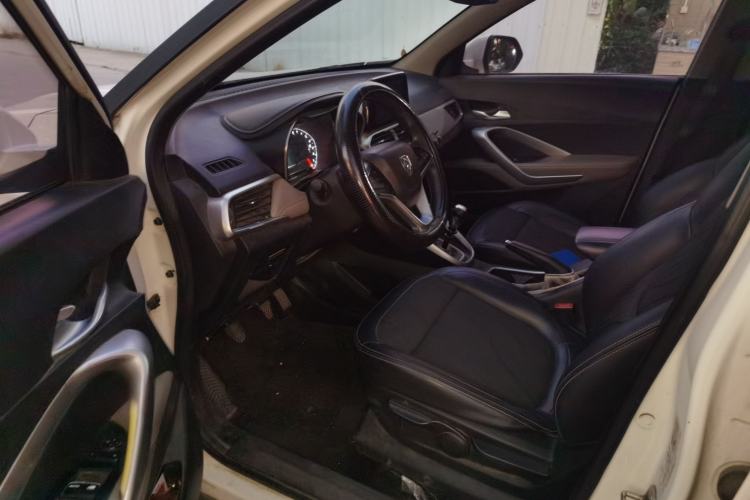 Used Baojun 510 2017 1.5L manual Comfort trim Driver Seat