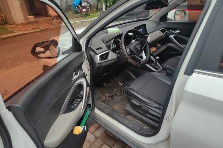 Used Baojun 510 2017 1.5L Manual Fashion Model Driver Seat