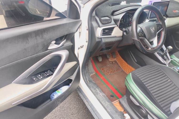 Used Baojun 510 2017 1.5L Manual Fashion Model Driver Seat