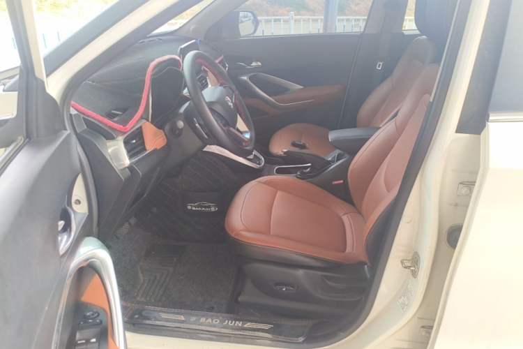 Used Baojun 510 2017 1.5L Automatic Luxury Model Driver Seat