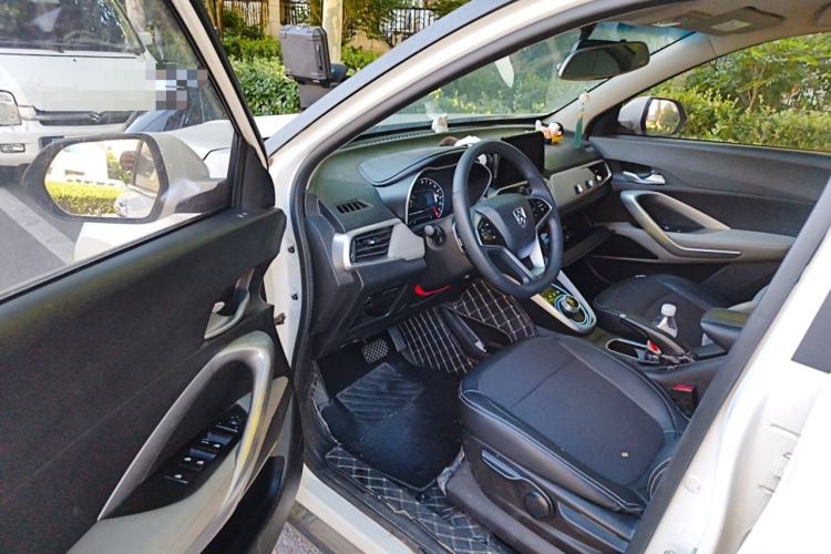 Used Baojun 510 2017 1.5L Automatic Fashion Model Driver Seat