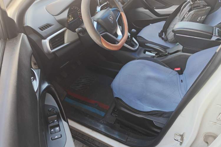 Used Baojun 510 2017 1.5L manual Comfort trim Driver Seat