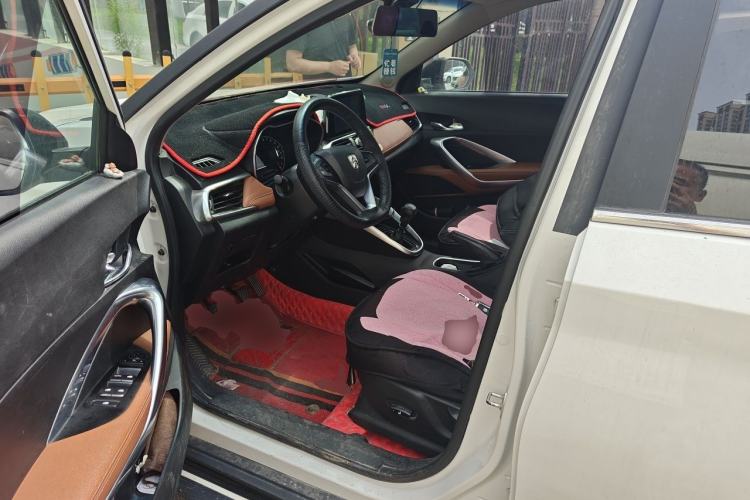 Used Baojun 510 2017 1.5L Manual Luxury Model Driver Seat