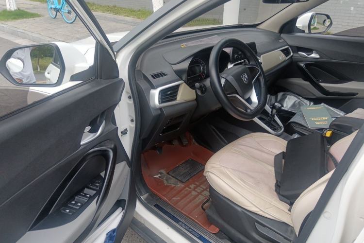 Used Baojun 510 2017 1.5L manual Comfort trim Driver Seat