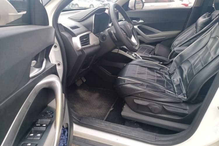 Used Baojun 510 2017 1.5L Automatic Fashion Model Driver Seat