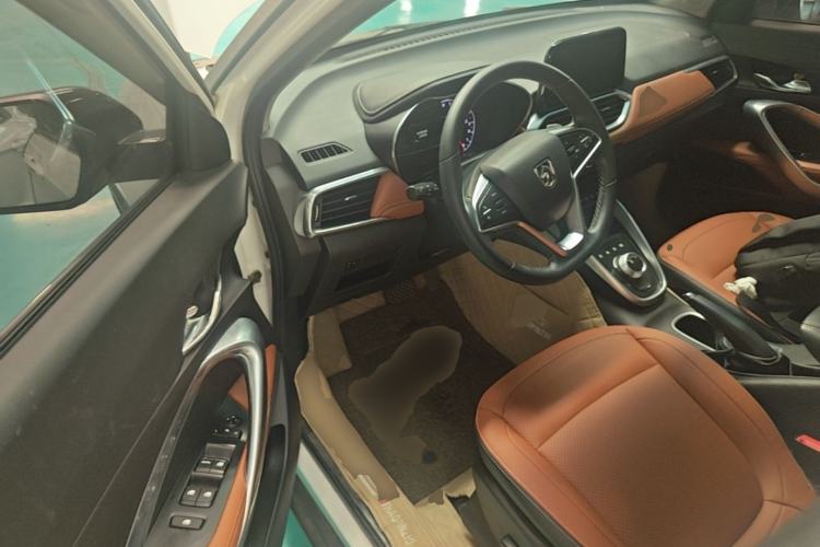 Used Baojun 510 2017 1.5L Automatic Luxury Model Driver Seat