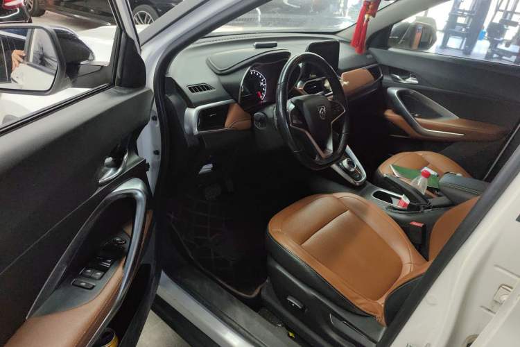Used Baojun 510 2017 1.5L Automatic Luxury Model Driver Seat
